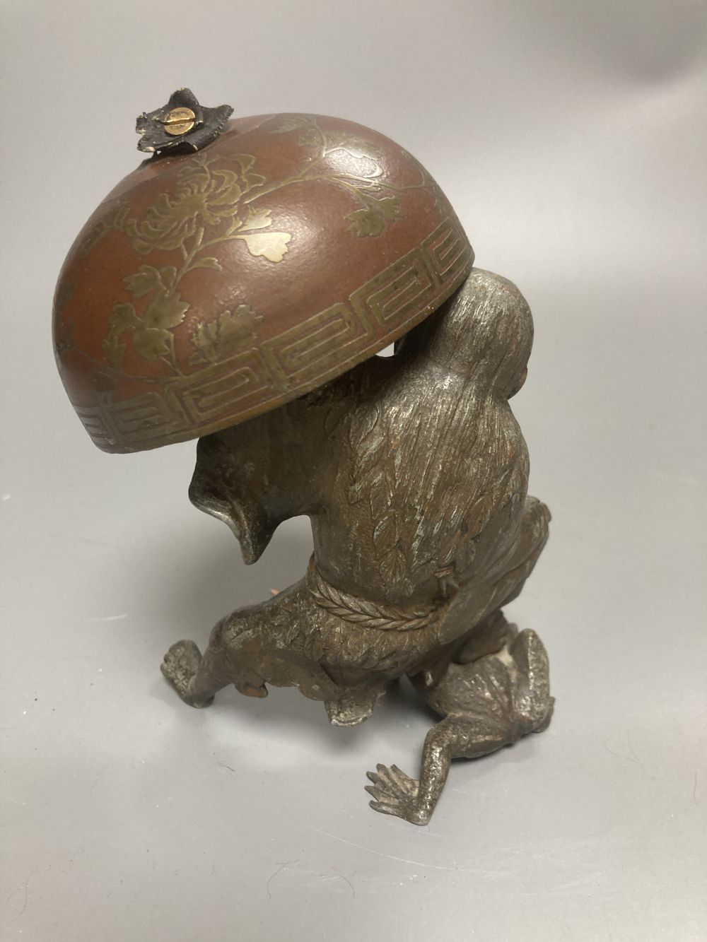 A Chinese famille rose vase, a spelter figure of Liu Hai, 17cm and five cloisonne dishes